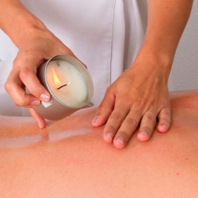 Masaje con aceite de vela